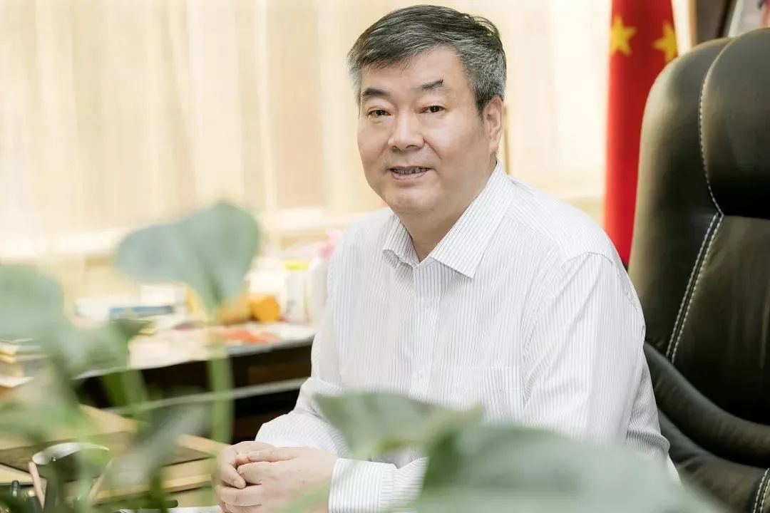 新聞 | 陜西三八婦樂(lè)科技集團(tuán)董事長(zhǎng)袁曉峰當(dāng)選中國(guó)生殖健康產(chǎn)業(yè)協(xié)會(huì)副會(huì)長(zhǎng)