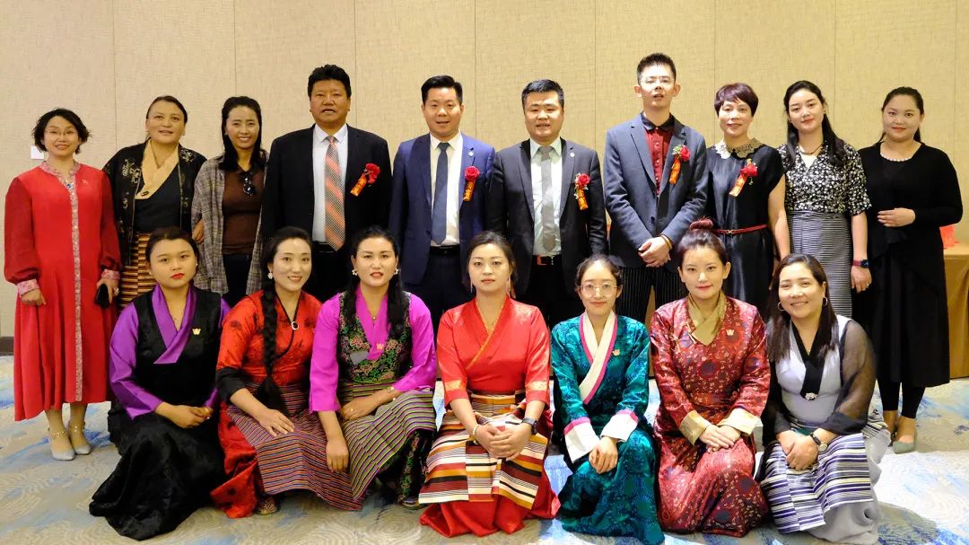 公益進(jìn)藏！三八婦樂(lè)“中國(guó)生殖健康服務(wù)工程—蝴蝶計(jì)劃”公益講座首次走進(jìn)西藏